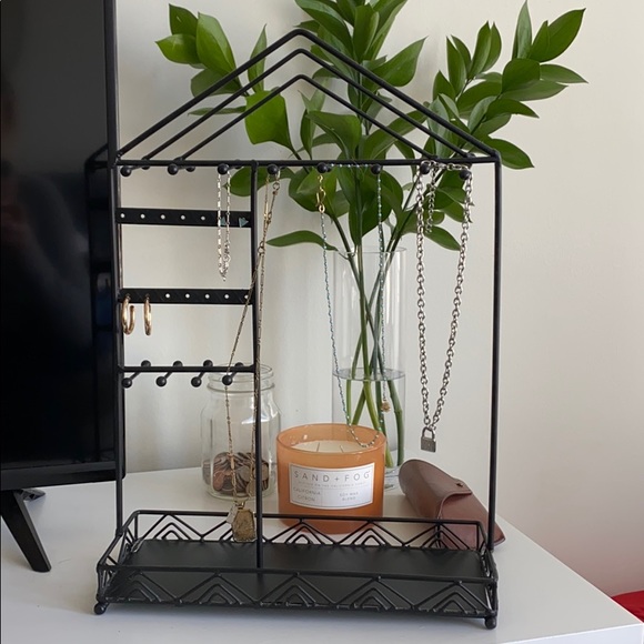 Jewelry stand